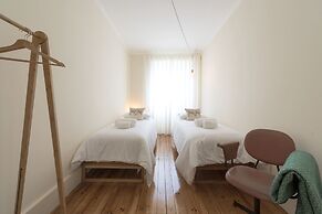 Tripas-Coração, Breiner Apartments