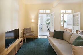 Tripas-Coração, Breiner Apartments