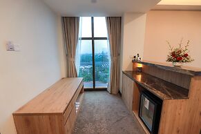 Hlaine Tet Hotel
