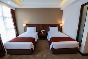 Hlaine Tet Hotel