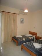 Polyxenis Rooms