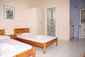 Polyxenis Rooms
