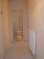 Polyxenis Rooms