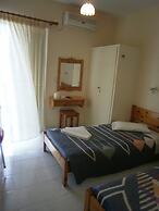 Polyxenis Rooms