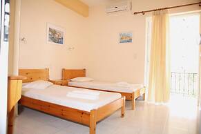 Polyxenis Rooms