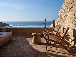 Mythic Paros