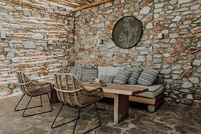 Mythic Paros