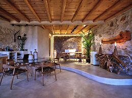 Mythic Paros