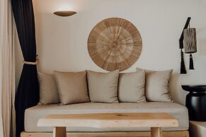 Mythic Paros
