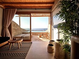 Mythic Paros
