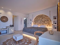 Mythic Paros