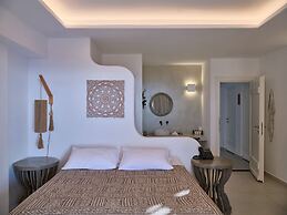 Mythic Paros