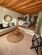 Mythic Paros