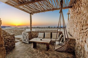 Mythic Paros