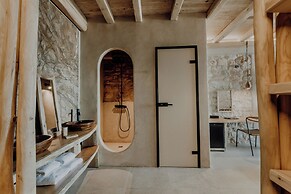 Mythic Paros