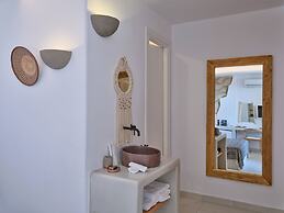 Mythic Paros