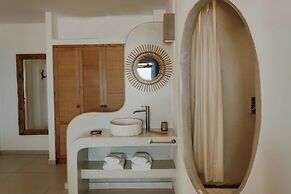 Mythic Paros