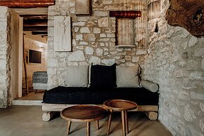Mythic Paros
