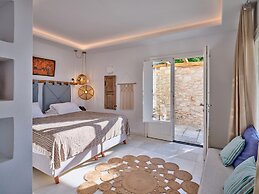 Mythic Paros