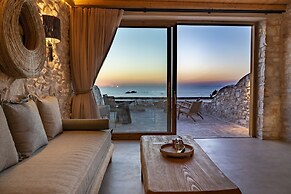 Mythic Paros