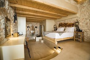Mythic Paros