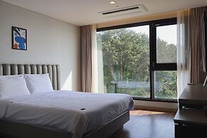 Hotel Seogwipean