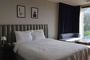 Hotel Seogwipean
