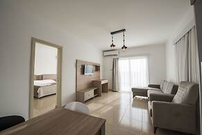 Deniz Airport Suites