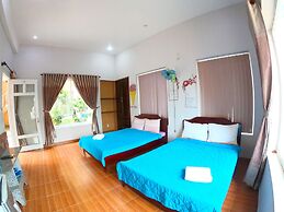 Goc Bien Homestay