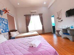 Goc Bien Homestay