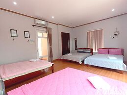 Goc Bien Homestay