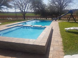 Ekuthuleni River Front Chalets