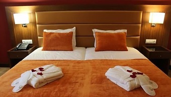 Palace Hotel Astúrias & Spa