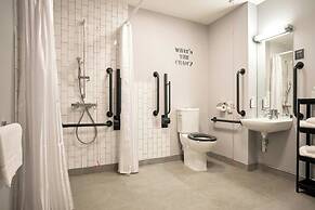 Moxy Dublin City