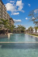 Surfside Beachfront Suites by Playa Caracol Resorts