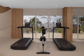 Surfside Beachfront Suites by Playa Caracol Resorts