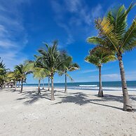 Surfside Beachfront Suites by Playa Caracol Resorts