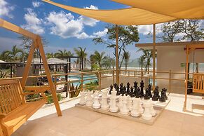 Surfside Beachfront Suites by Playa Caracol Resorts