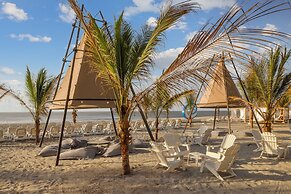 Surfside Beachfront Suites by Playa Caracol Resorts