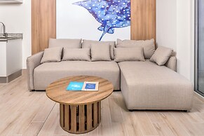 Surfside Beachfront Suites by Playa Caracol Resorts