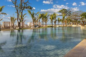 Surfside Beachfront Suites by Playa Caracol Resorts