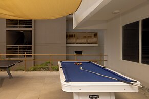 Surfside Beachfront Suites by Playa Caracol Resorts