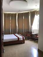 Minh Long Hotel