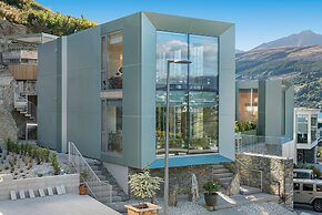 Lanah Residence