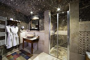 Aza Cave Hotel Special Class