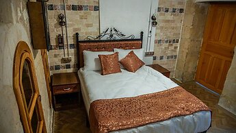 DOĞANBEY KONAĞI