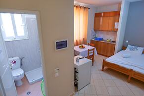Elidon Apartments