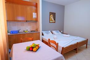 Elidon Apartments