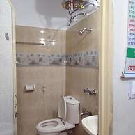 Hotel Charu