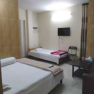 Hotel Charu